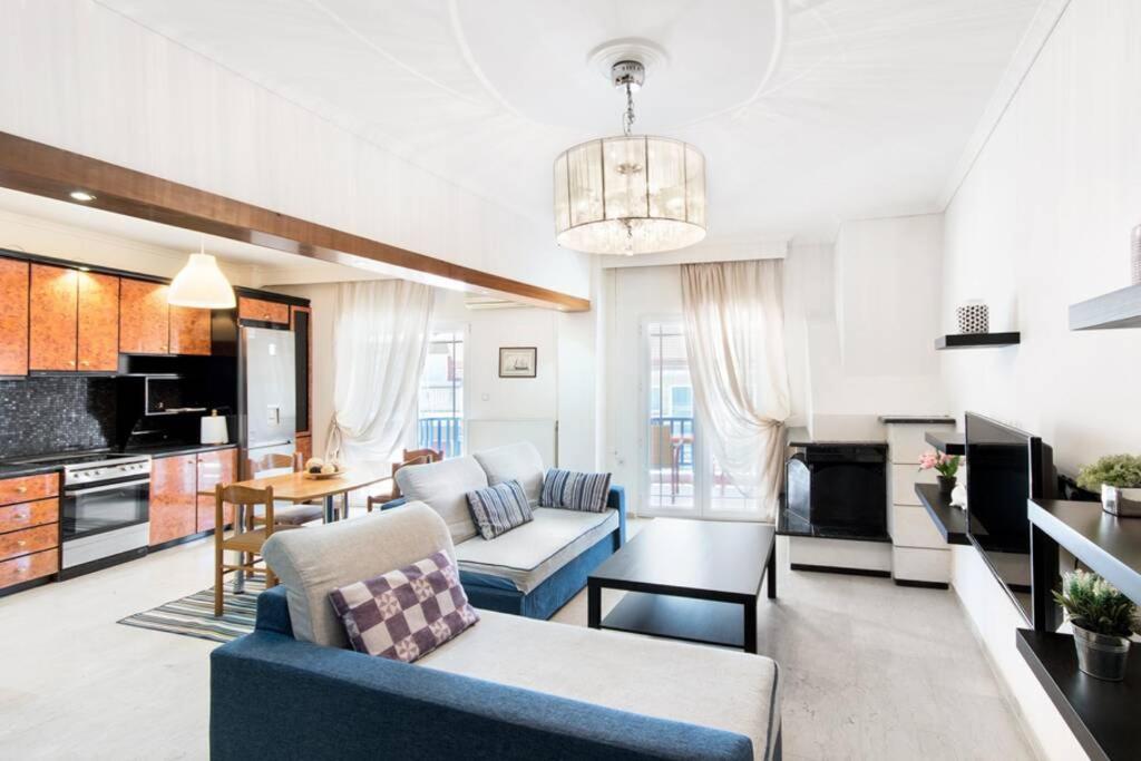 Seafront 2 Bedrooms Apartment ネア・イラクリア エクステリア 写真