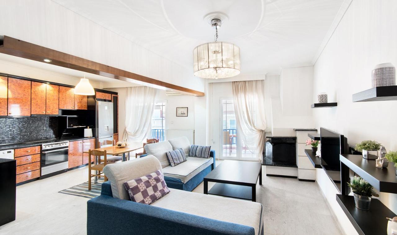 Seafront 2 Bedrooms Apartment ネア・イラクリア エクステリア 写真
